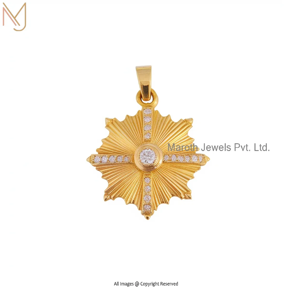 14K Yellow Gold Moissanite Fluted Clover Pendant Manufacturer