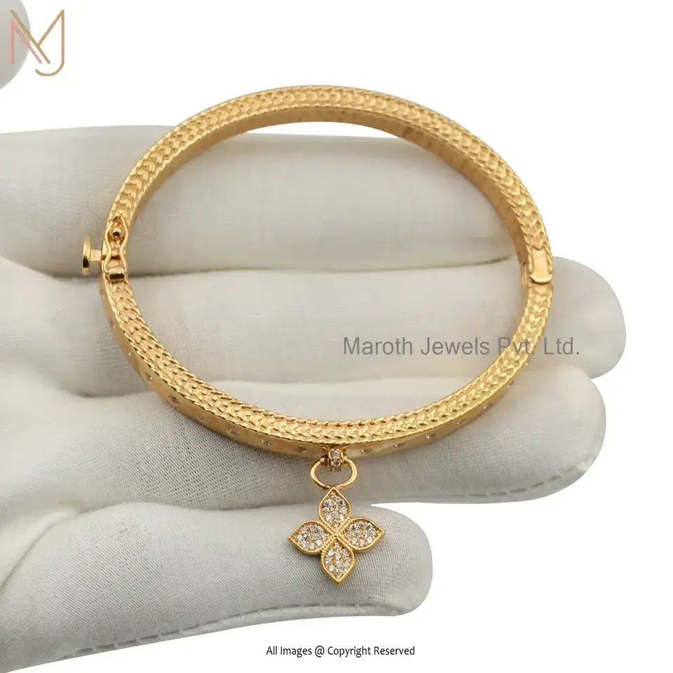925 Silver Yellow Gold Plated Diamond & Cubic Zircon Flower Charm Bracelet Manufacturer