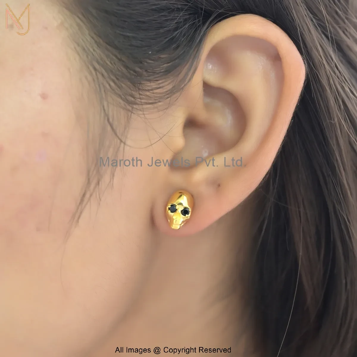 14K Yellow Gold Black Cubic Zircon Skull Stud Earring Manufacturer