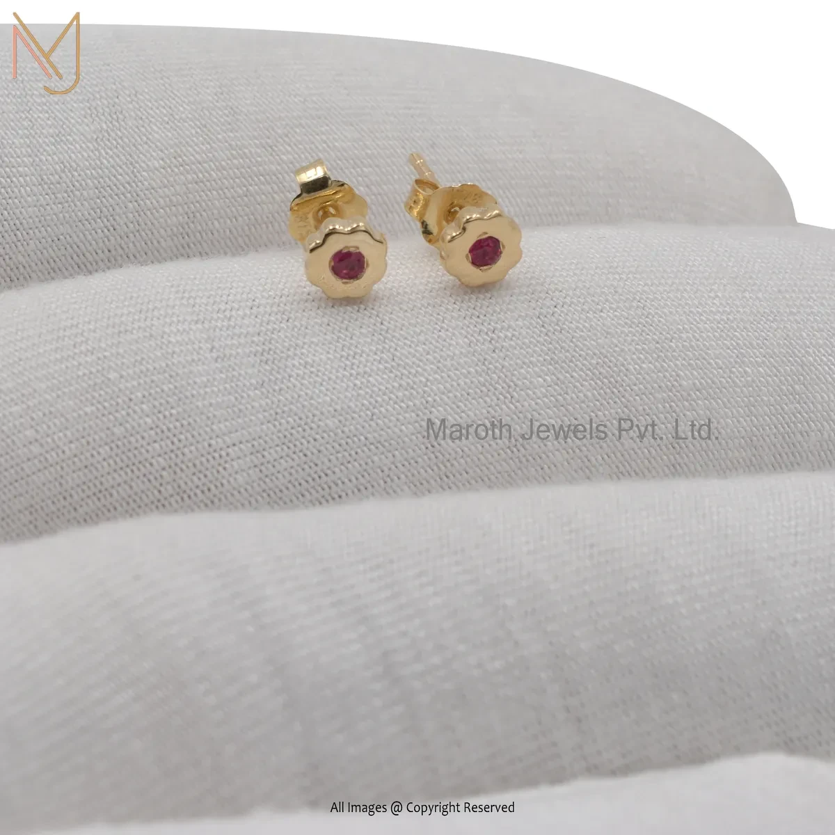 925 Silver Yellow Gold Plated Diamond Flower Stud Earring Manufacturer