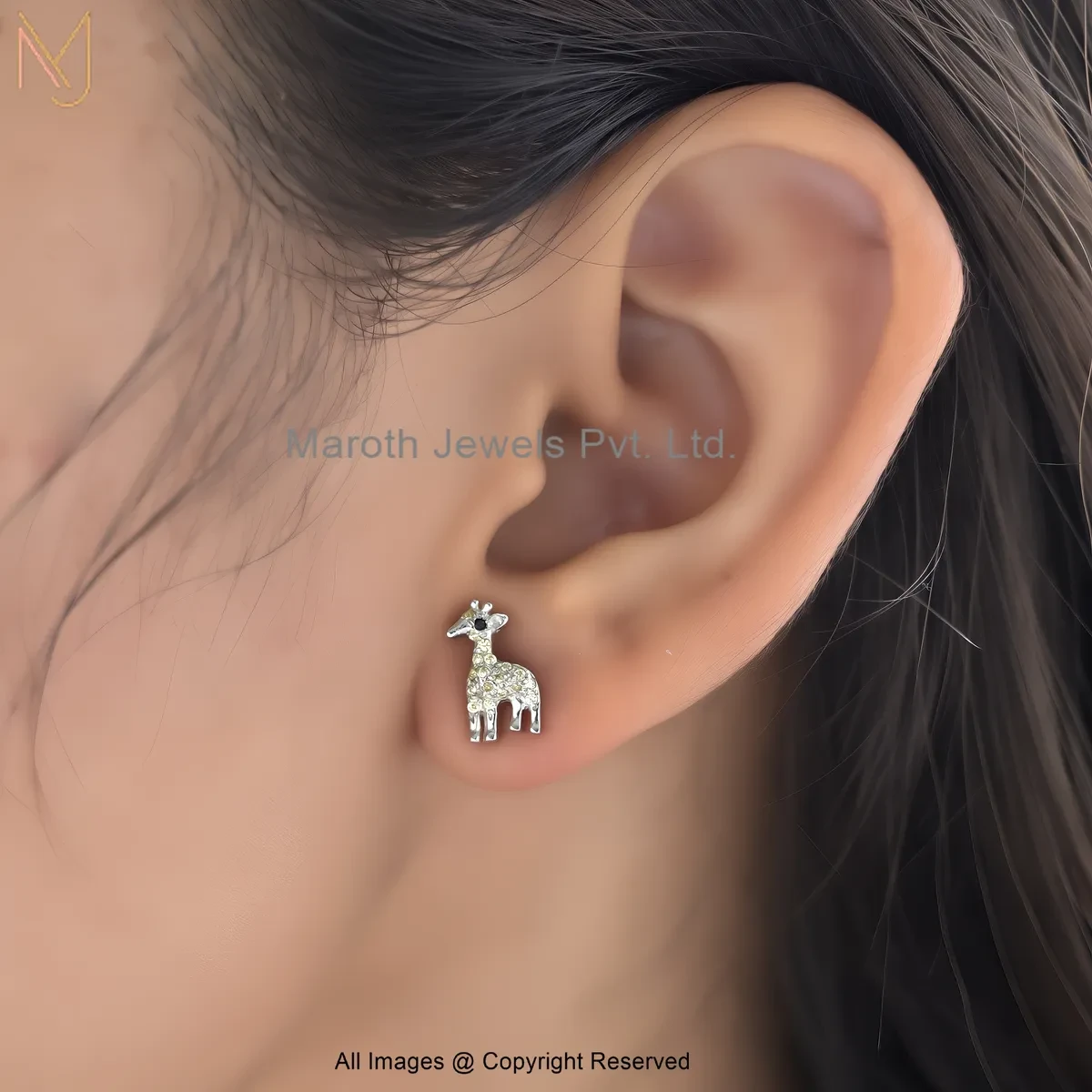 14K White Gold Black Cubic Zircon Ziraffe Stud Earring Custom Jewelry