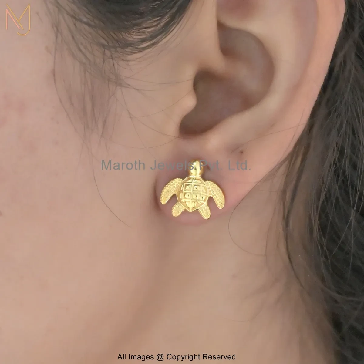 14K Yellow Gold Elegant Gold Turtle Stud Earrings Jewelry Supplier