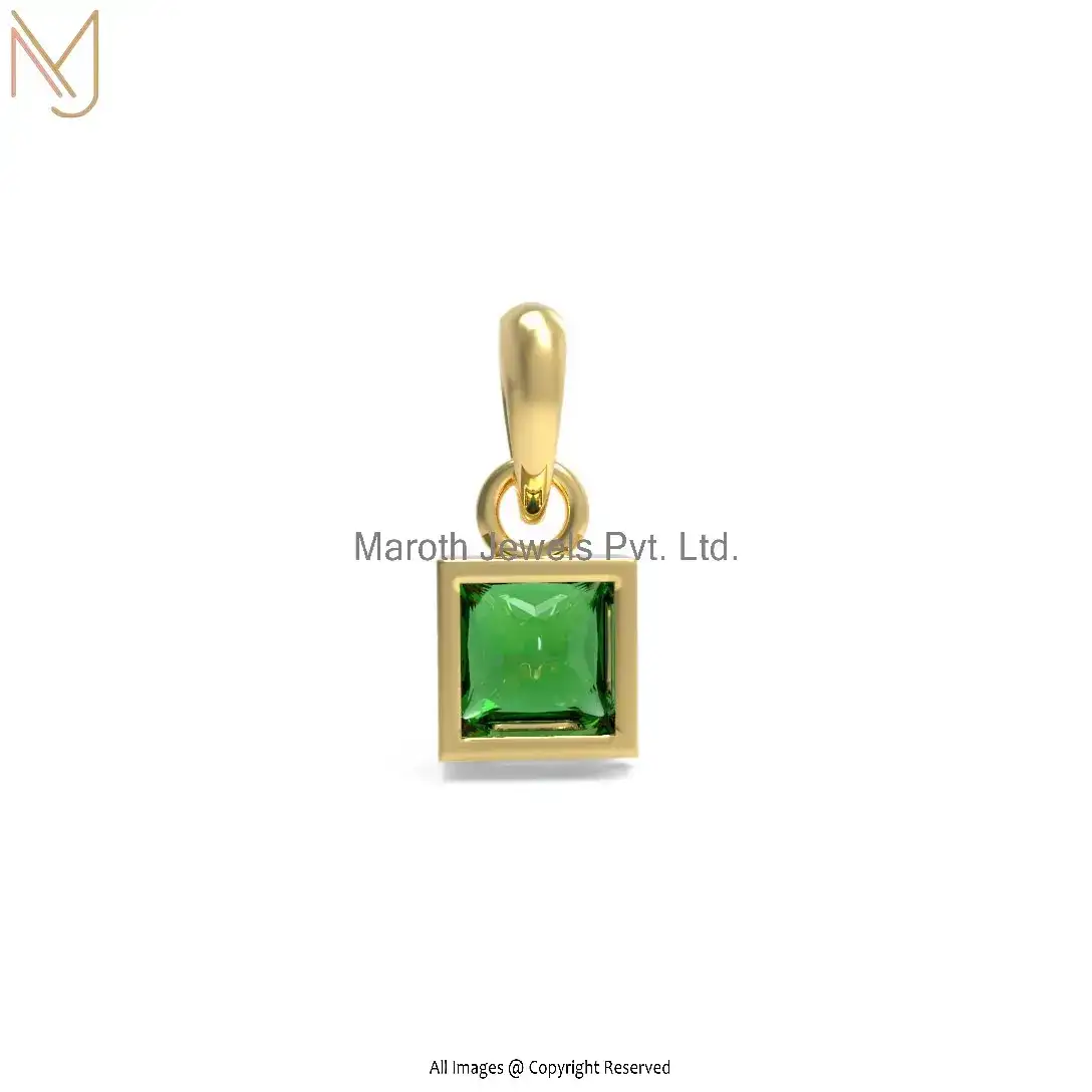 925 Silver Yellow Gold Plated Emerald Pendant Jewelry Manufacturer