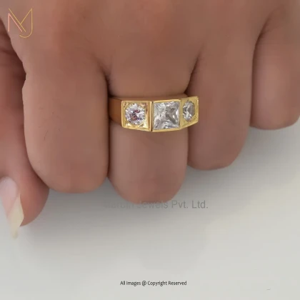 14K Yellow Gold Cubic Zircon Three Stone Princess-Cut Square Diamond Ring USA